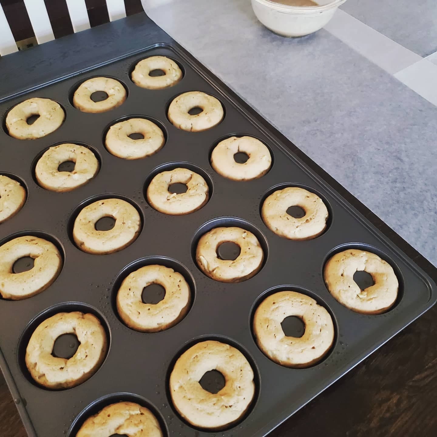 Baked Apple Sauce Donuts