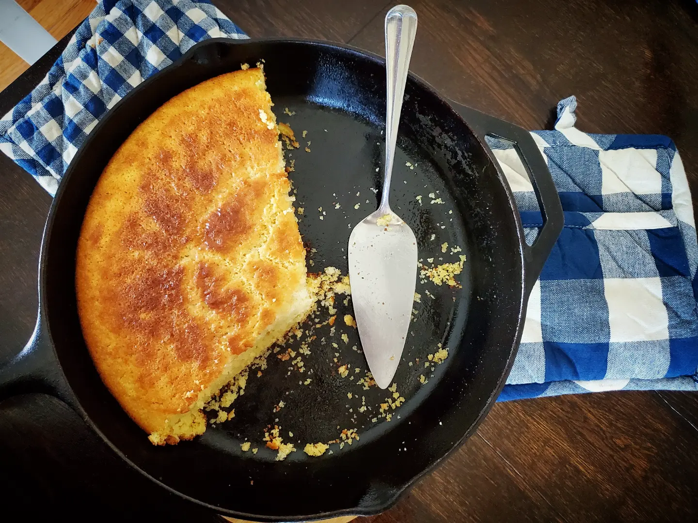 homemade moist cornbread